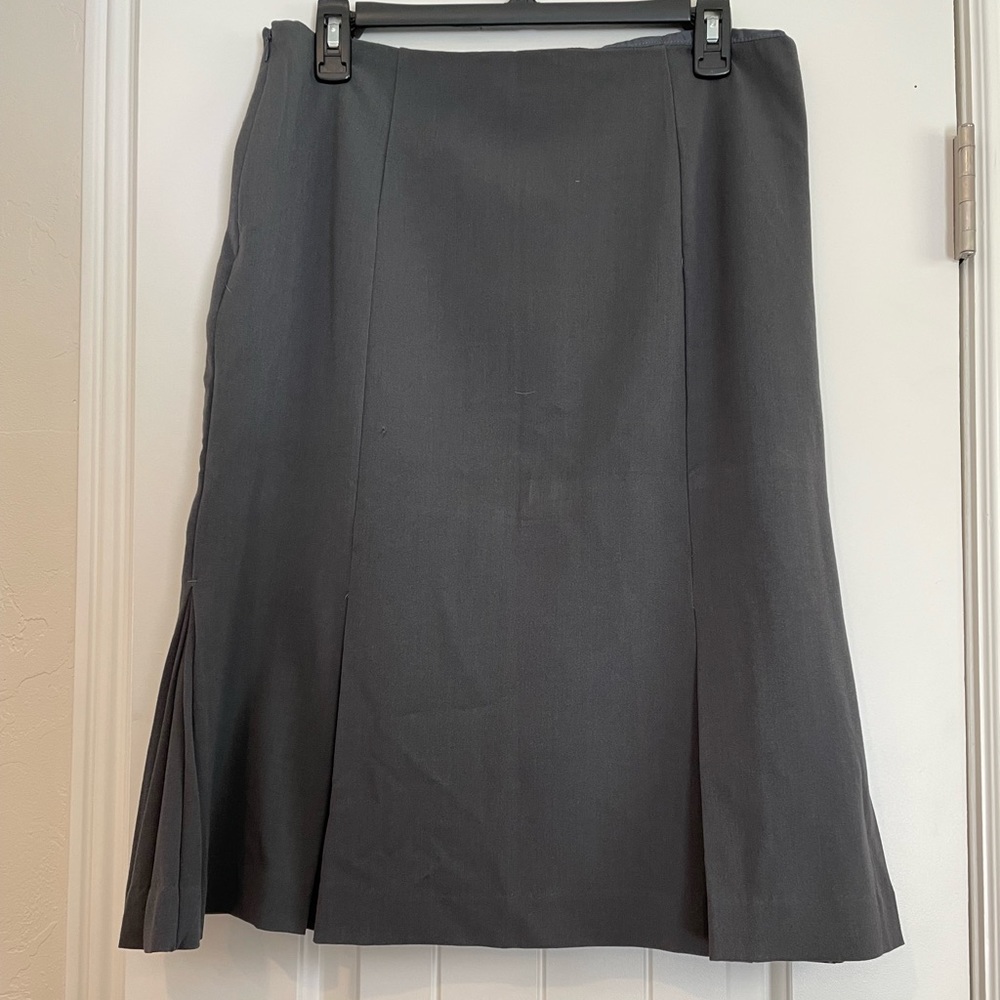 Gap Factory skirt, grey, pleats, size 10